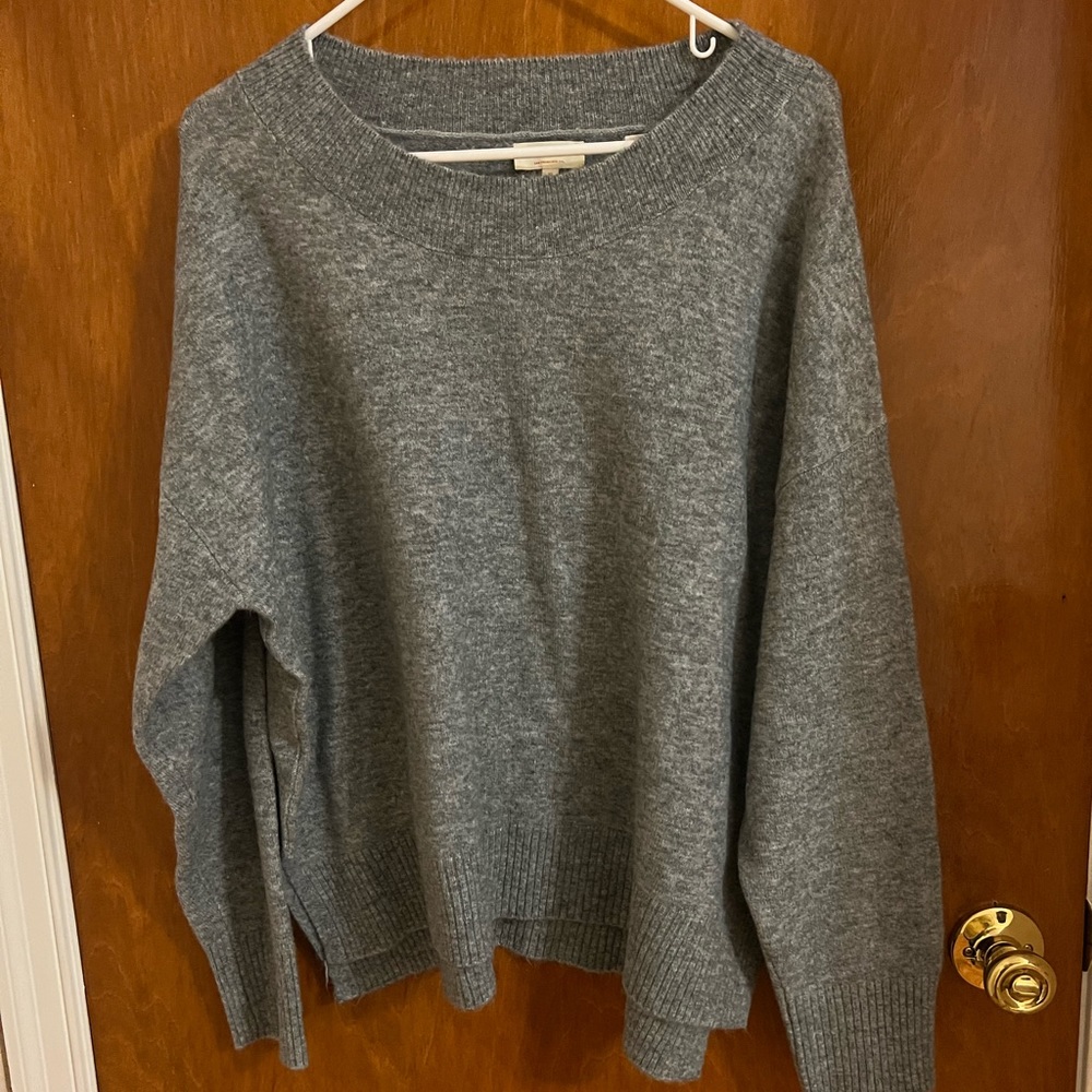 Levi’s sweater size xl